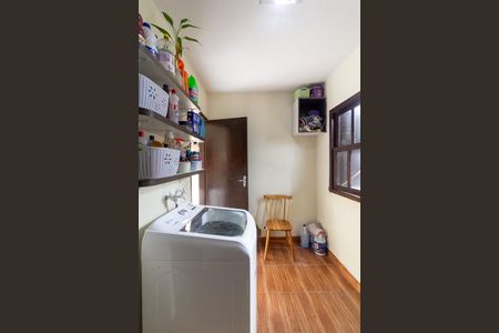 Casa à venda com 137m², 3 quartos e 2 vagasQuarto de Serviço