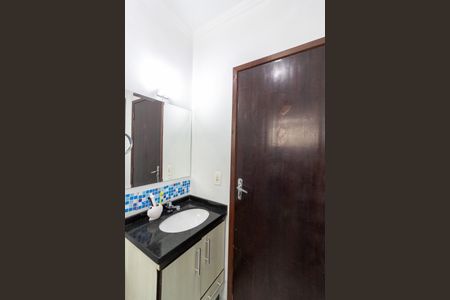 Casa à venda com 137m², 3 quartos e 2 vagasBanheiro Social