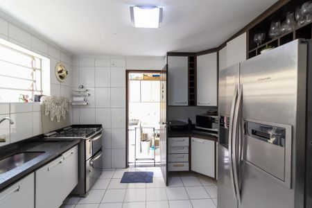 Casa à venda com 137m², 3 quartos e 2 vagasCozinha