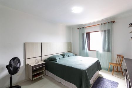 Casa à venda com 137m², 3 quartos e 2 vagas Suíte