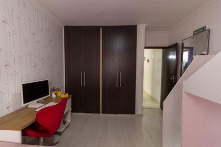 Casa à venda com 137m², 3 quartos e 2 vagasQuarto 2