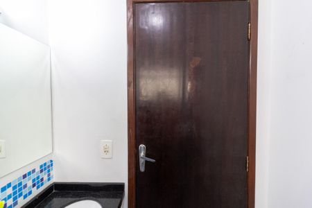 Casa à venda com 137m², 3 quartos e 2 vagasBanheiro Social
