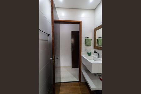 Casa à venda com 137m², 3 quartos e 2 vagasBanheiro da Suíte