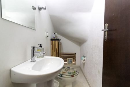 Casa à venda com 137m², 3 quartos e 2 vagasLavabo