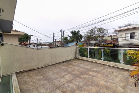 Casa à venda com 137m², 3 quartos e 2 vagasTerraço