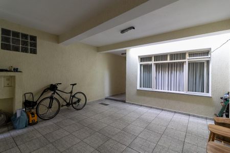 Casa à venda com 137m², 3 quartos e 2 vagasGaragem