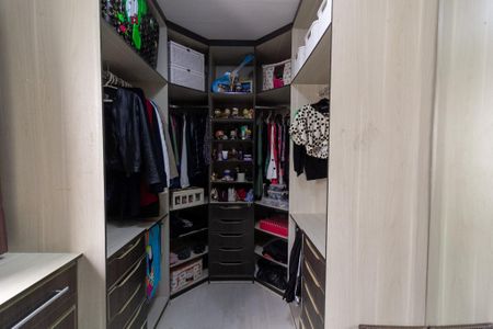 Casa à venda com 137m², 3 quartos e 2 vagasQuarto 