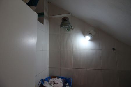 Casa à venda com 199m², 3 quartos e 6 vagasBanheiro externo