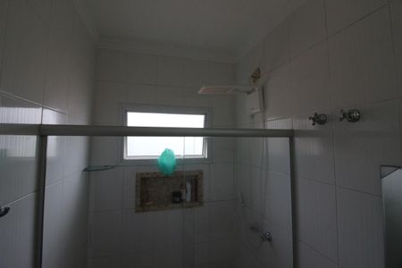 Casa à venda com 199m², 3 quartos e 6 vagasBanheiro da Suíte