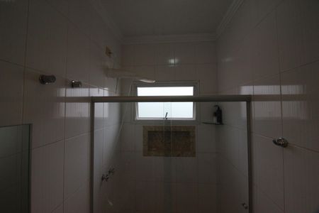 Casa à venda com 199m², 3 quartos e 6 vagasBanheiro interno