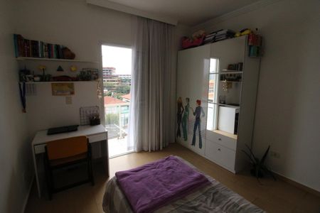 Casa à venda com 199m², 3 quartos e 6 vagasQuarto 2