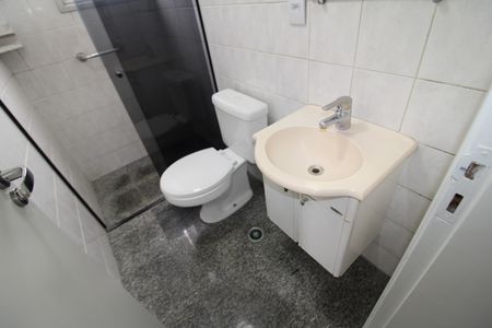 Apartamento à venda com 67m², 3 quartos e 2 vagasBanheiro