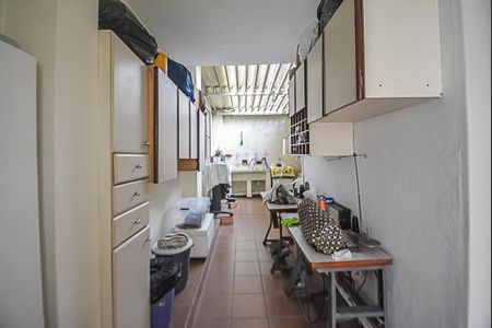 Casa à venda com 140m², 2 quartos e 2 vagasÁrea de Serviço