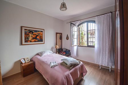 Casa à venda com 140m², 2 quartos e 2 vagasQuarto 1