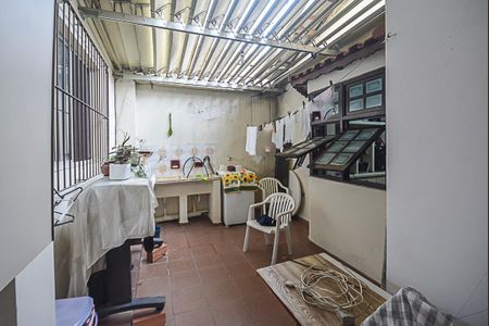 Casa à venda com 140m², 2 quartos e 2 vagasÁrea de Serviço