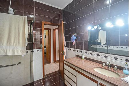 Casa à venda com 140m², 2 quartos e 2 vagasBanheiro