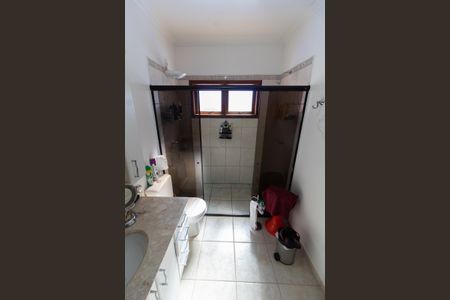 Casa de condomínio à venda com 283m², 3 quartos e 10 vagasBanheiro da Suíte 3