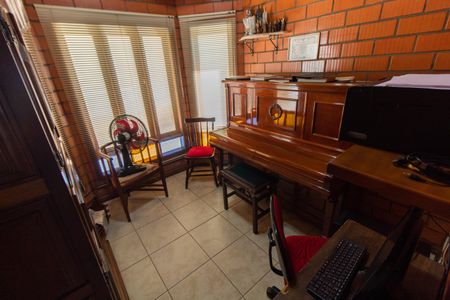 Casa de condomínio à venda com 283m², 3 quartos e 10 vagasEscritório