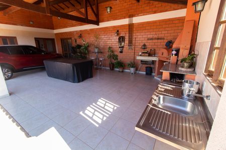 Casa de condomínio à venda com 283m², 3 quartos e 10 vagasÁrea Externa
