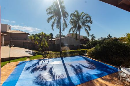 Casa de condomínio à venda com 283m², 3 quartos e 10 vagasSuíte 2