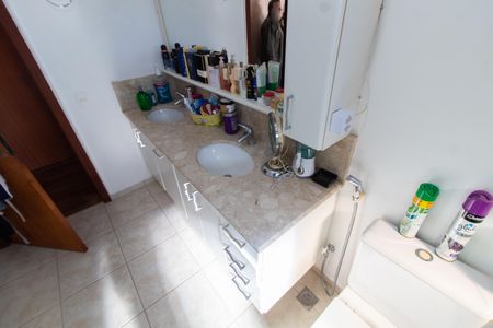 Casa de condomínio à venda com 283m², 3 quartos e 10 vagasBanheiro da Suíte 3