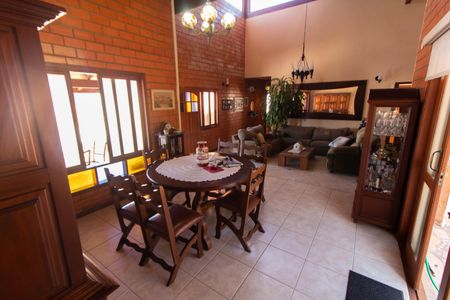 Casa de condomínio à venda com 283m², 3 quartos e 10 vagasSala de Jantar