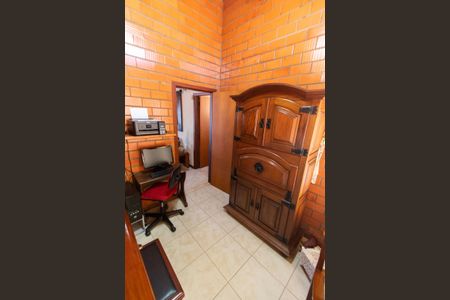 Casa de condomínio à venda com 283m², 3 quartos e 10 vagasEscritório