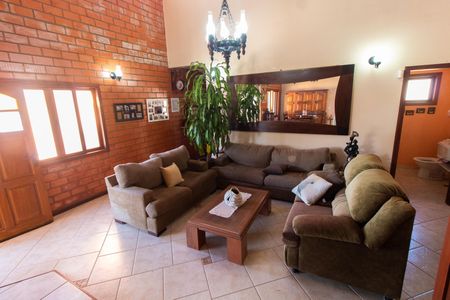 Casa de condomínio à venda com 283m², 3 quartos e 10 vagasSala