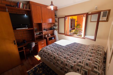 Casa de condomínio à venda com 283m², 3 quartos e 10 vagasSuíte