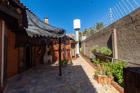 Casa de condomínio à venda com 283m², 3 quartos e 10 vagasÁrea Externa