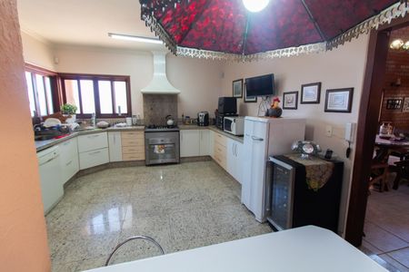 Casa de condomínio à venda com 283m², 3 quartos e 10 vagasCozinha