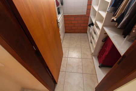 Casa de condomínio à venda com 283m², 3 quartos e 10 vagasSuíte