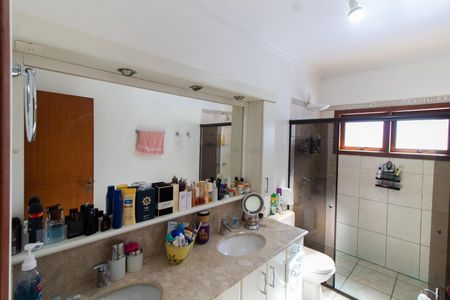 Casa de condomínio à venda com 283m², 3 quartos e 10 vagasBanheiro da Suíte 3