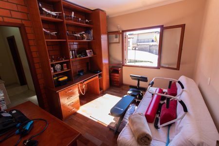 Casa de condomínio à venda com 283m², 3 quartos e 10 vagasSuíte 2