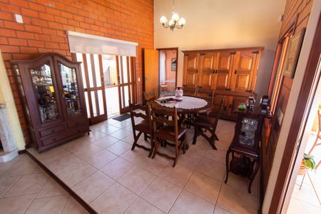 Casa de condomínio à venda com 283m², 3 quartos e 10 vagasSala de Jantar
