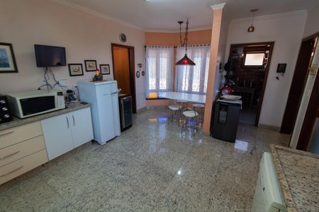 Casa de condomínio à venda com 283m², 3 quartos e 10 vagasCozinha