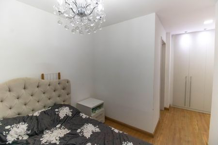 Apartamento à venda com 87m², 3 quartos e 1 vaga Apartamento à venda com 87m², 3 quartos e 1 vagaSuíte