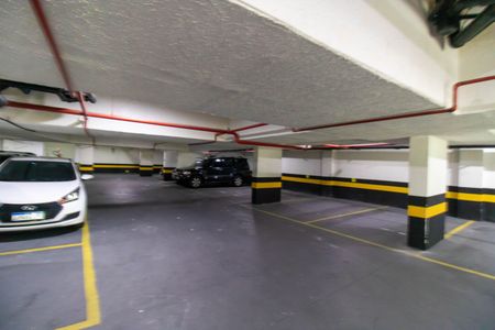 Apartamento à venda com 87m², 3 quartos e 1 vaga Apartamento à venda com 87m², 3 quartos e 1 vagaGaragem