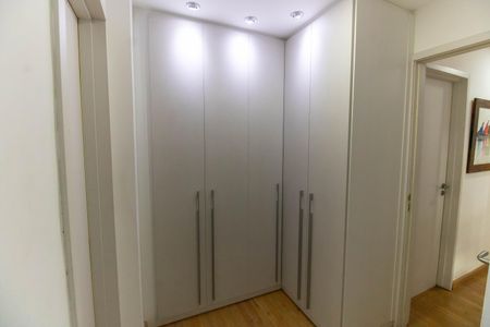 Apartamento à venda com 87m², 3 quartos e 1 vaga Apartamento à venda com 87m², 3 quartos e 1 vagaSuíte