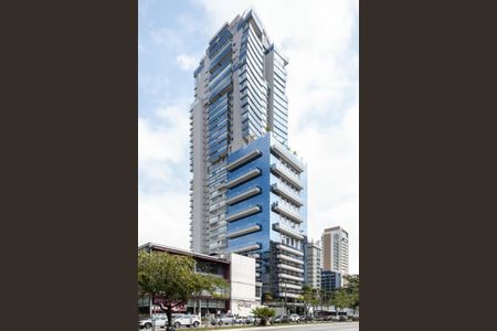 Apartamento à venda com 172m², 2 quartos e 3 vagasFachada