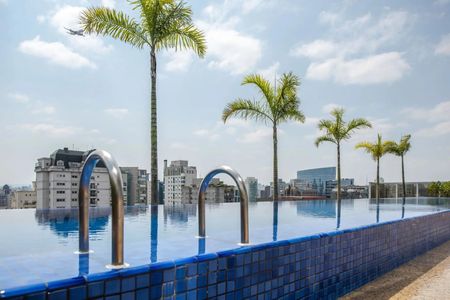 Apartamento à venda com 172m², 2 quartos e 3 vagasÁrea comum - Piscina