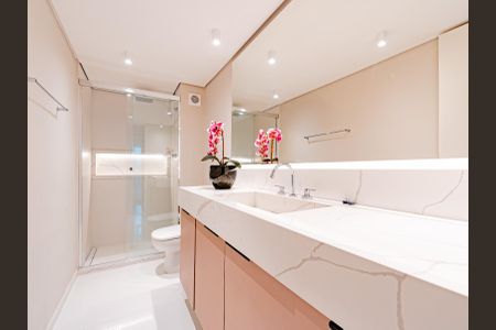 Apartamento à venda com 172m², 2 quartos e 3 vagasBanheiro