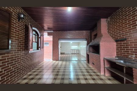 Casa à venda com 300m², 3 quartos e 6 vagas Casa à venda com 300m², 3 quartos e 6 vagasArea da churrasqueira