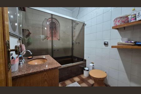 Casa à venda com 300m², 3 quartos e 6 vagas Casa à venda com 300m², 3 quartos e 6 vagasBanheiro