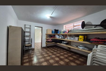 Casa à venda com 300m², 3 quartos e 6 vagas Casa à venda com 300m², 3 quartos e 6 vagasQuarto de serviço