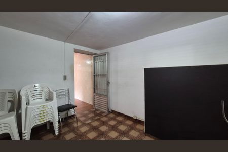 Casa à venda com 300m², 3 quartos e 6 vagas Casa à venda com 300m², 3 quartos e 6 vagasQuarto de serviço