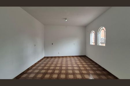 Casa à venda com 300m², 3 quartos e 6 vagas Casa à venda com 300m², 3 quartos e 6 vagasQuarto - Fundos