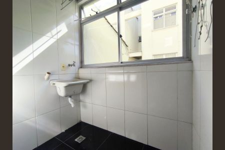 Apartamento à venda com 68m², 3 quartos e 2 vagas Apartamento à venda com 68m², 3 quartos e 2 vagasLavanderia