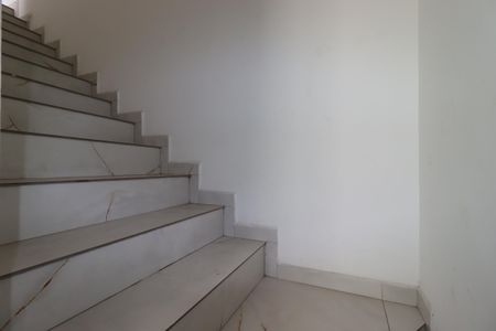 Apartamento à venda com 88m², 2 quartos e 1 vagaEscada