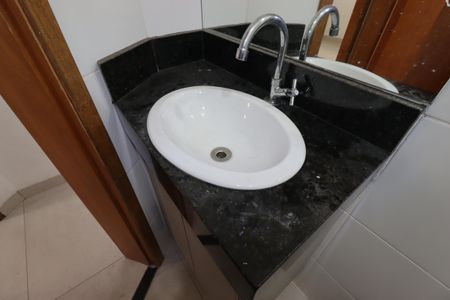 Apartamento à venda com 88m², 2 quartos e 1 vagaBanheiro - Pia